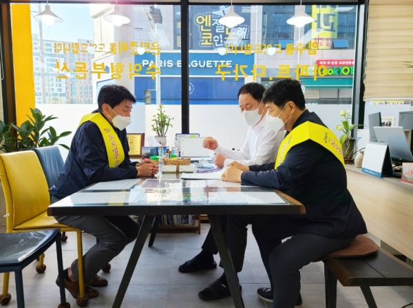 다가구주택 등에 도로명 상세주소 부여 홍보 모습