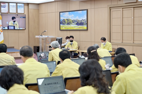 26일 시청 대백제실에서 열린 5월 업무계획 보고회 모습