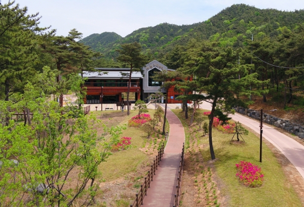 서천군 치유의 숲 새롭게 단장