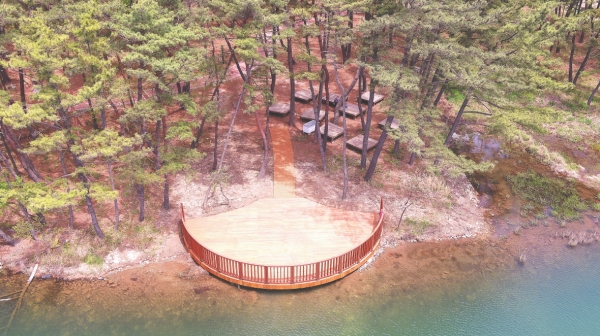 서천군 치유의 숲, 새롭게 단장(수변명상데크)