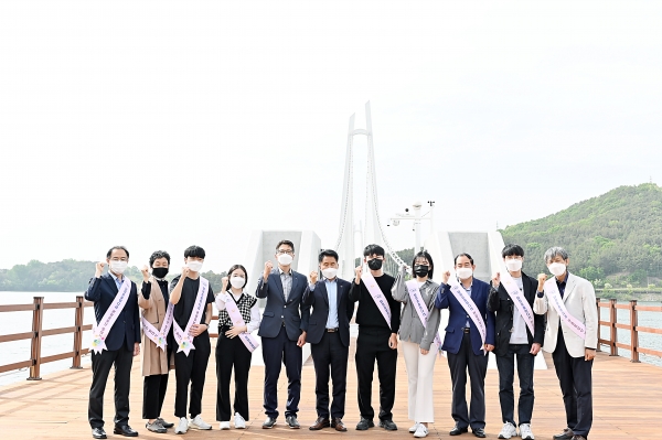 6일 건양대 학생 중심의 ‘탑정호 출렁다리 홍보 도우미’ 발대식 개최 모습