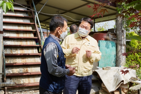 오세현 시장 취약계층 주거환경개선사업 현장점검 모습
