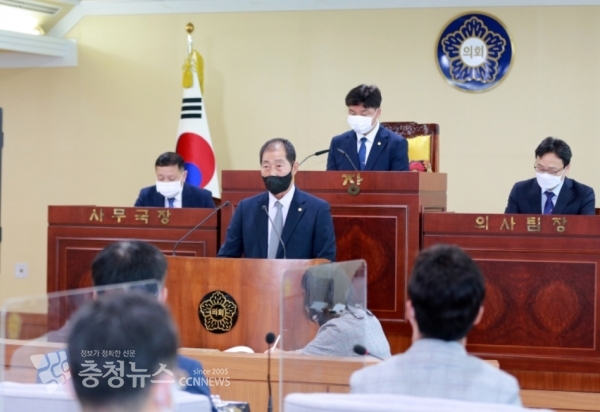 5분 발언하는 아산시의회 심상복 의원