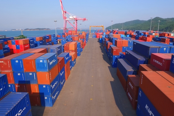 서산 대산항 컨테이너 모습