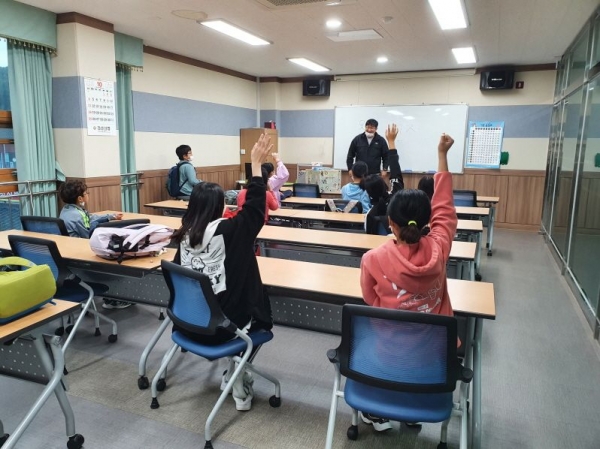 도서관 어린이 프로그램 운영 모습