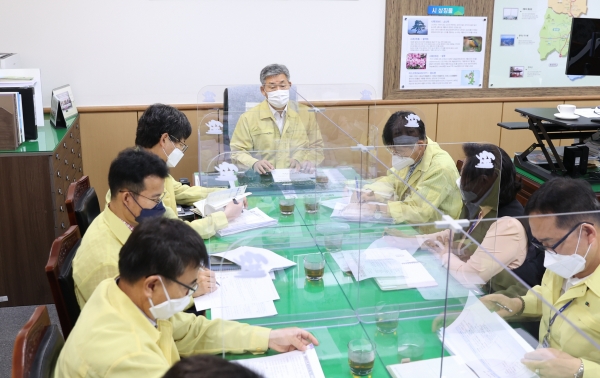 부진사업 점검 보고회 모습(가운데 류재승 부시장)