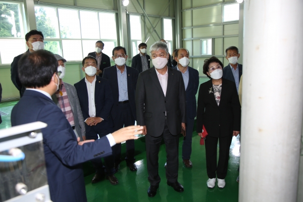 문정우 금산군수 금산정수장 방문 모습