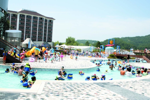 파라다이스도고스파 실외풀