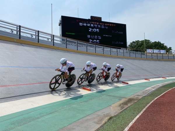 금산군 사이클팀 대회 출전 사진