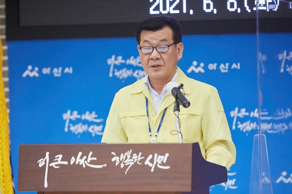 건설교통분야 시정브리핑(건설교통국장) 모습