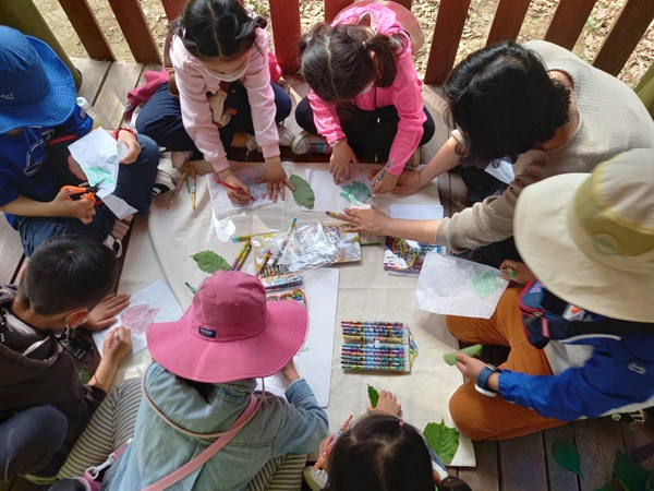 학교 밖 마을방과후 프로그램 '나무야 놀자' 모습.