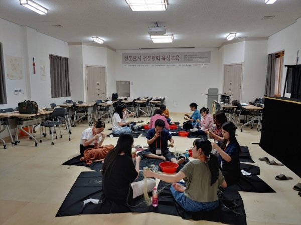 한산모시 후계인력 양성교육 실시 모습