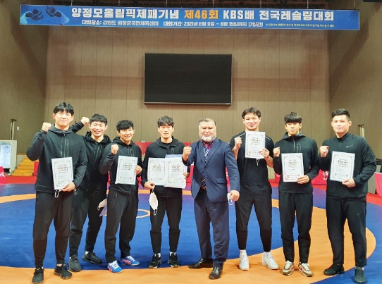 ‘제46회 KBS배 전국레슬링대회’ 출전 선수단 사진