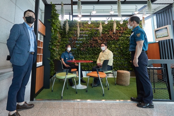 오세현 아산시장 아산경찰서 스마트 가든 조성지 방문 사진