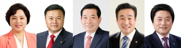 왼쪽부터 당진시의회 김명희, 서영훈, 김명진, 윤명수, 임종억 의원