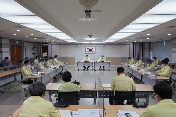 제67차 비상경제대책 및 제64차 생활방역대책 회의 개최