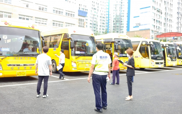 통학버스 합동점검 모습