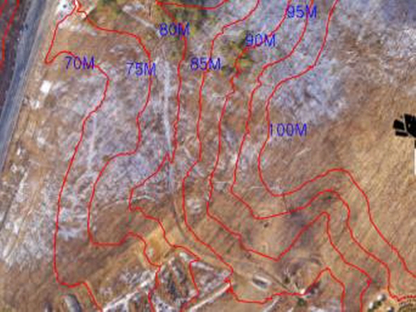 드론 정사영상 및 후처리 작업으로 생성한 등고선 모습