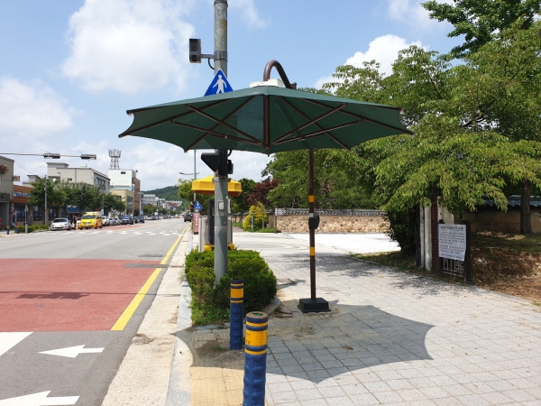 폭염대비 그늘막 설치 모습