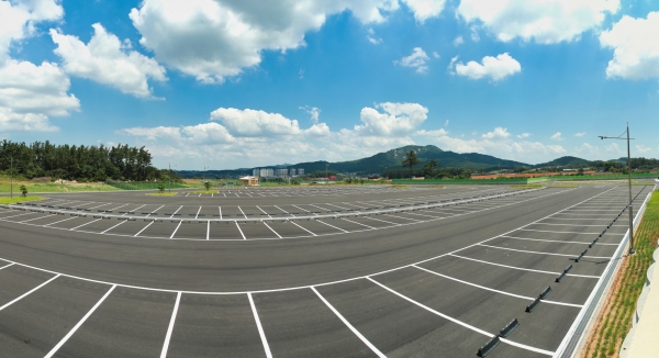 준공된 공영주기장 모습.