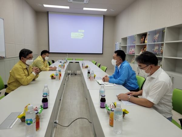노박래 서천군수, 장항국가산단 기업 애로사항 청취 및 임직원 전입 독려(우양 방문 모습)