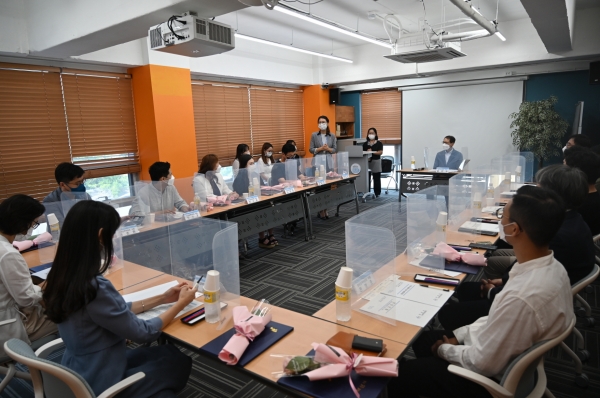 제3기 아산시 청년정책위원회 위촉식 및 정기회의 장면