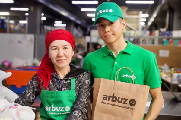 카자흐스탄 ARBUZ 배송작업장 모습