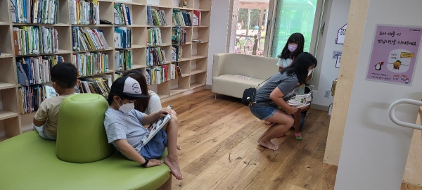 둔포이지더원아파트내 작은도서관