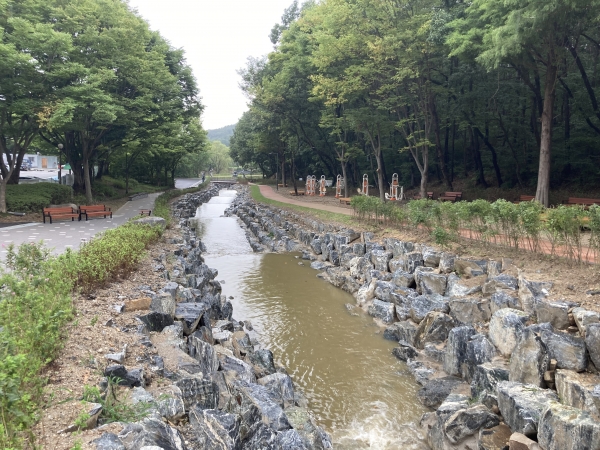 복구공사가 완료된 태조산공원