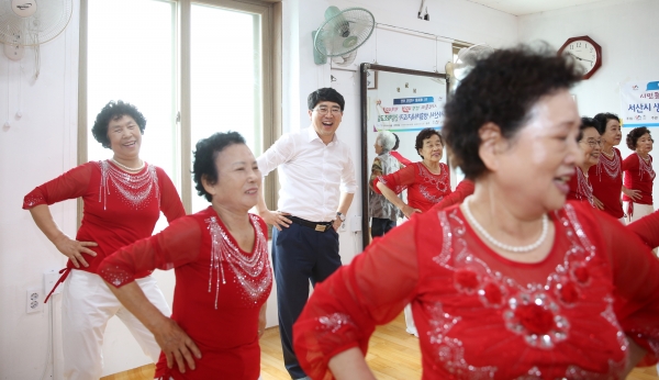 지난 2019년 6월 어르신생활체육지도자 건강체조교실 운영 모습