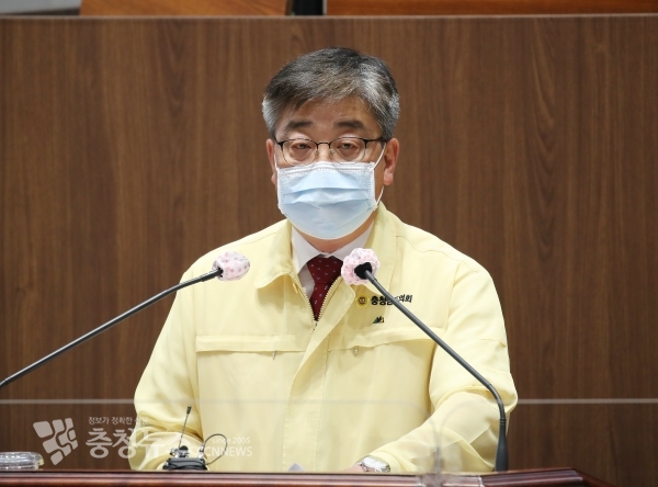 충남도의회 전익현 의원이 3일 제331회 임시회에서 도정질의를 하고 있다.(사진=충남도의회)