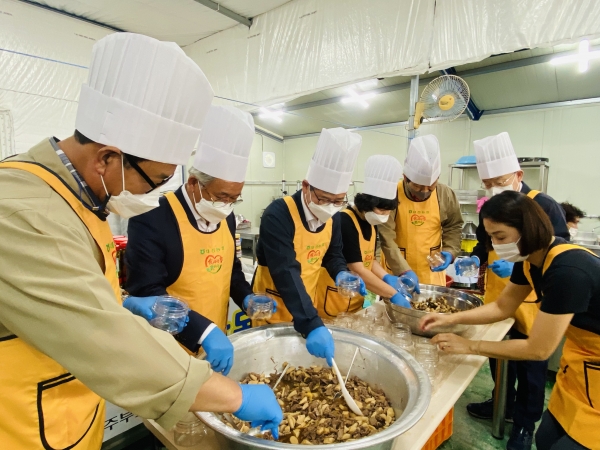 추석맞이 고향주부모임 밑반찬 나눔 봉사 실시
