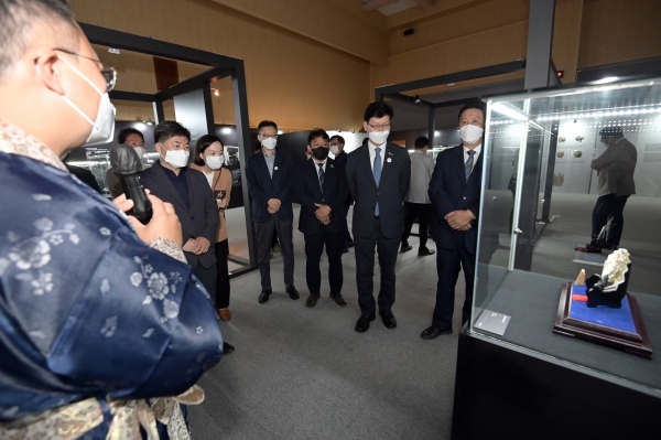 지난 25일, ‘동아시아 교류 왕국의 중심 백제, 그 찬란한 빛’을 주제로 한 대통령기록관 협력 특별 전시 모습