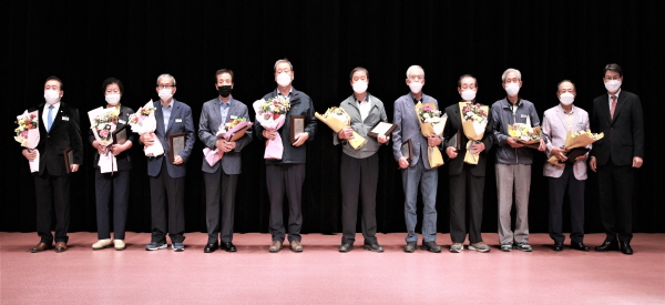 청양군,  25회 노인의 날 기념행사 (유공자 표창 모습)