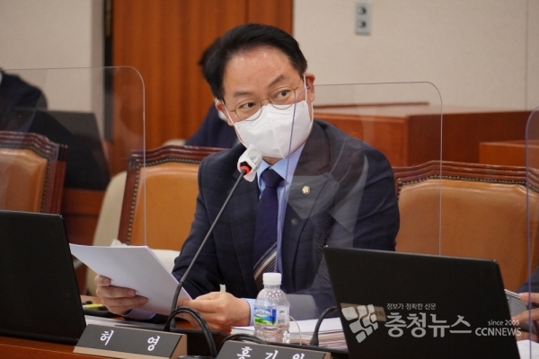 더불어민주당 허영(춘천·철원·화천·양구갑) 국회의원이