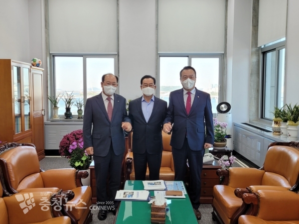 류한우 단양군수 면담모습.