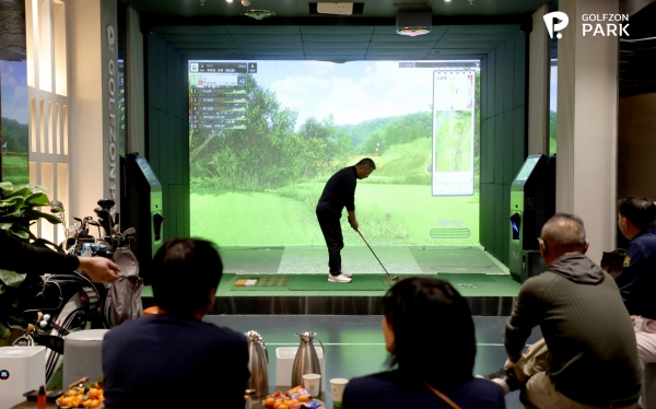 올해 2월 중국 베이징에 오픈한 ‘골프존파크 1호점 플래그십 매장’ 전경