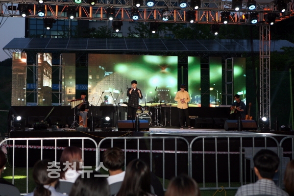 코로나19 이전 대학 축제 모습 / 충청뉴스DB