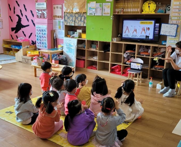 지난 15일 진행한 찾아가는 어린이안전체험교실 진행