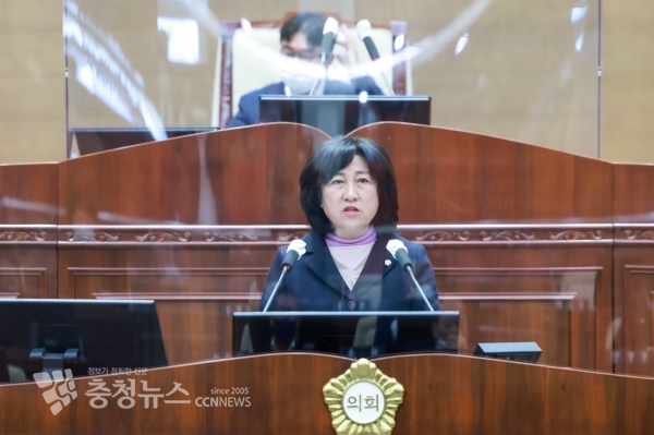 5분 발언하는 안미희 천안시의회 의원
