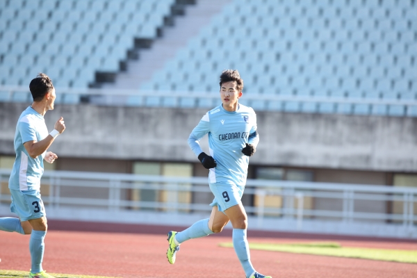 선제골 기록한 천안의 조주영