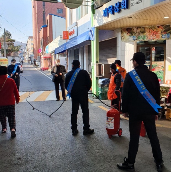 대형소화기 시연 장면