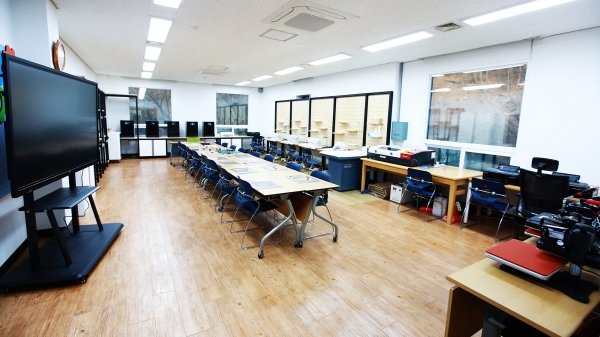 무한상상 열린창작소 내부