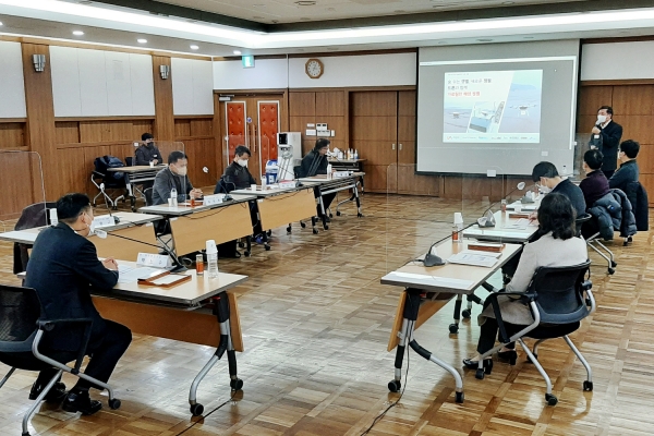 지난 13일 시청 중회의실에서 열린 드론 실증도시 구축사업 성과보고회 모습