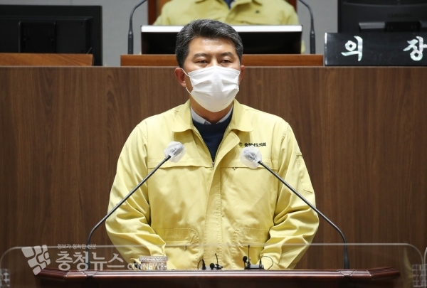 충남도의회 김기서 의원이 5분발언을 하고 있다.