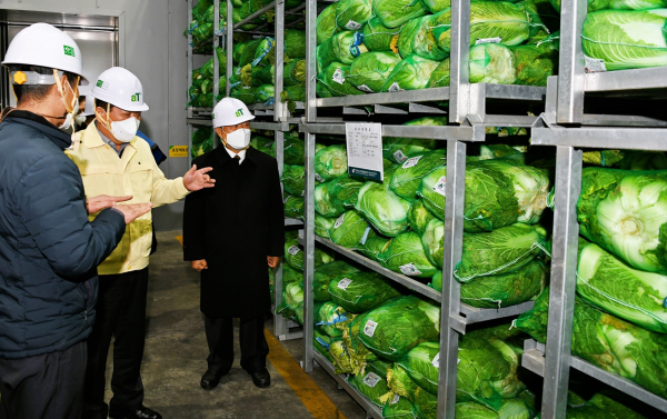 현장 감사자문위원회 비축기지 시설 시찰 * 박석배 한국농수산식품유통공사 상임감사(좌측 2번째)
