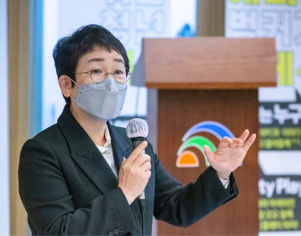 대덕구, 공정생태관광 정책 소통회를 진행 중인 박정현 구청장모습