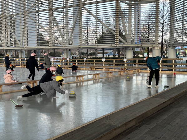 엑스포시민광장 야외스케이트장 컬링교실 운영