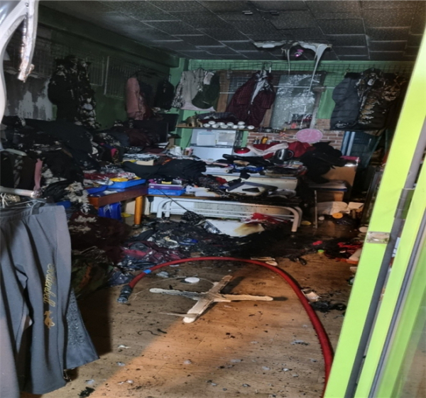 태평시장 화재 모습. (대전 소방본부 제공)