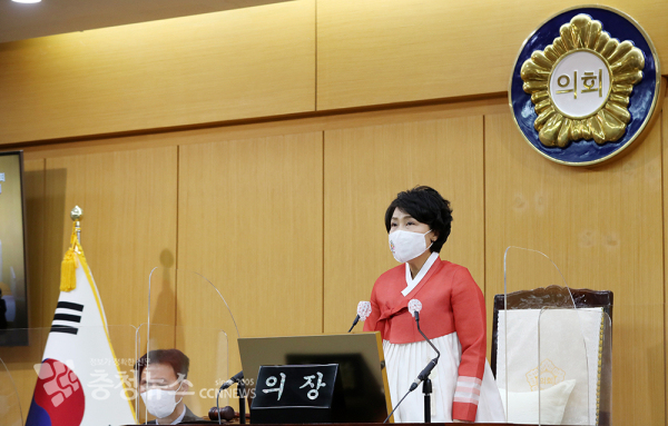 서산시의회는 19일 제1차 본회의를 열고 제270회 임시회를 개회했다.
